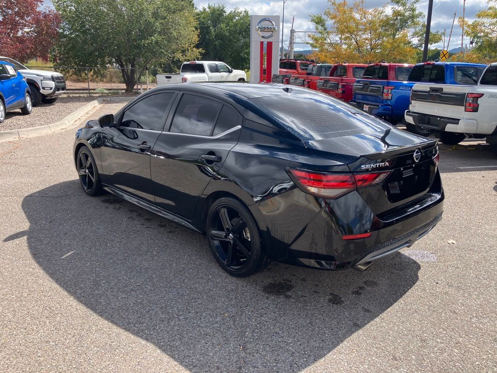 2022 Nissan Sentra SR photo 4