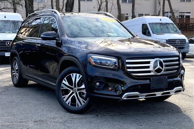 2025 Mercedes-Benz GLB Base's photo