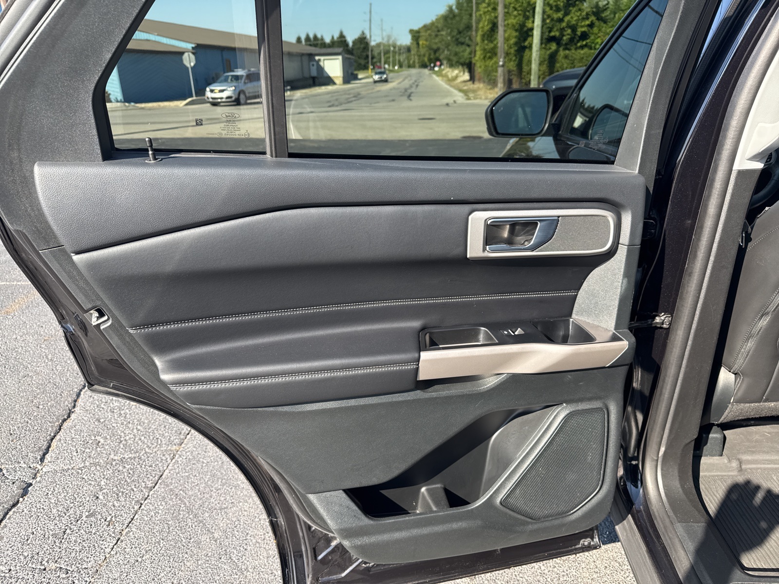 2023 Ford Explorer XLT photo 22