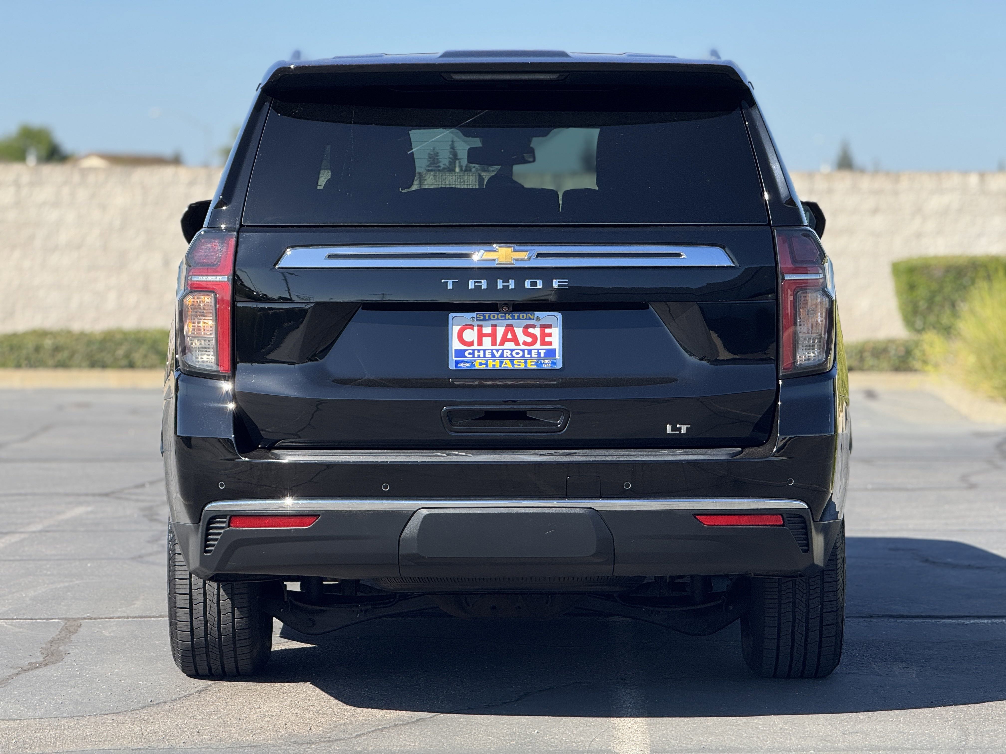 2023 Chevrolet Tahoe LT photo 3