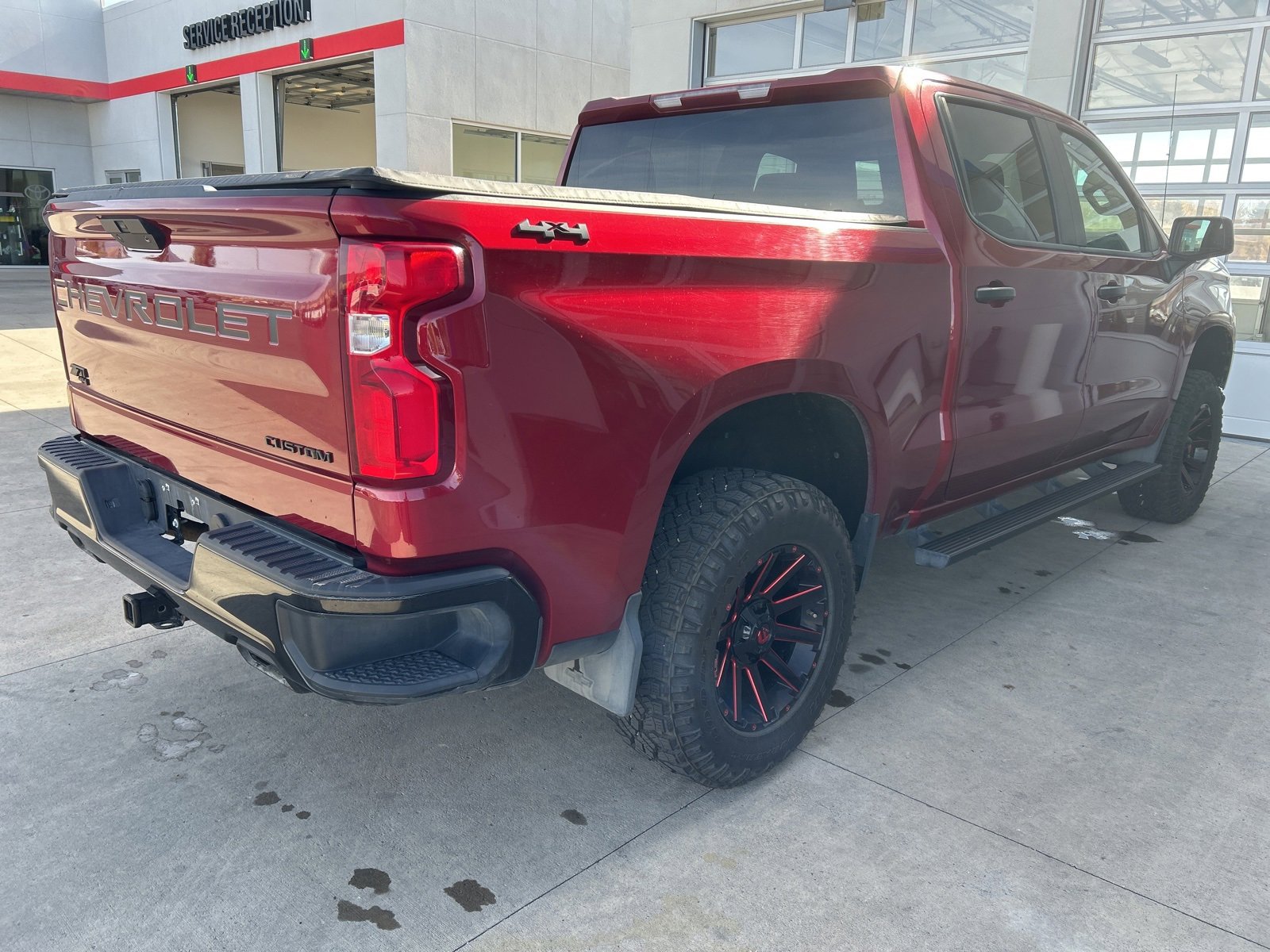2019 Chevrolet Silverado 1500 Custom Trail Boss photo 2