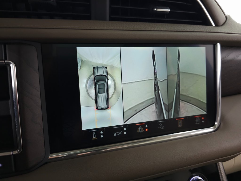 2023 GMC YUKON - Image 32