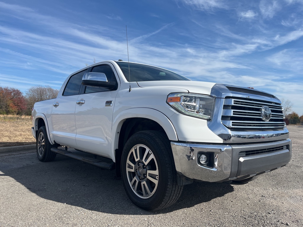 2019 Toyota Tundra Platinum Grade photo 3