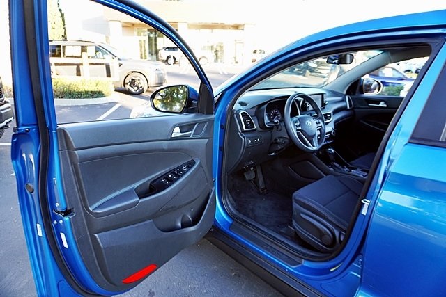 Used 2020 Blue Hyundai SE image 34