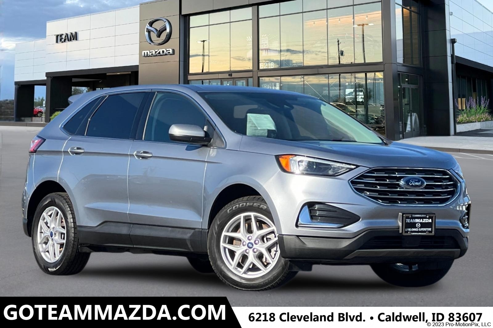 2022 Ford Edge SEL's photo