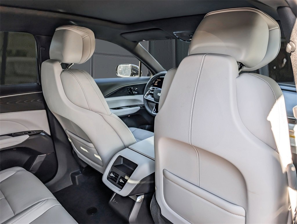 2026 Cadillac Lyriq Luxury photo 22