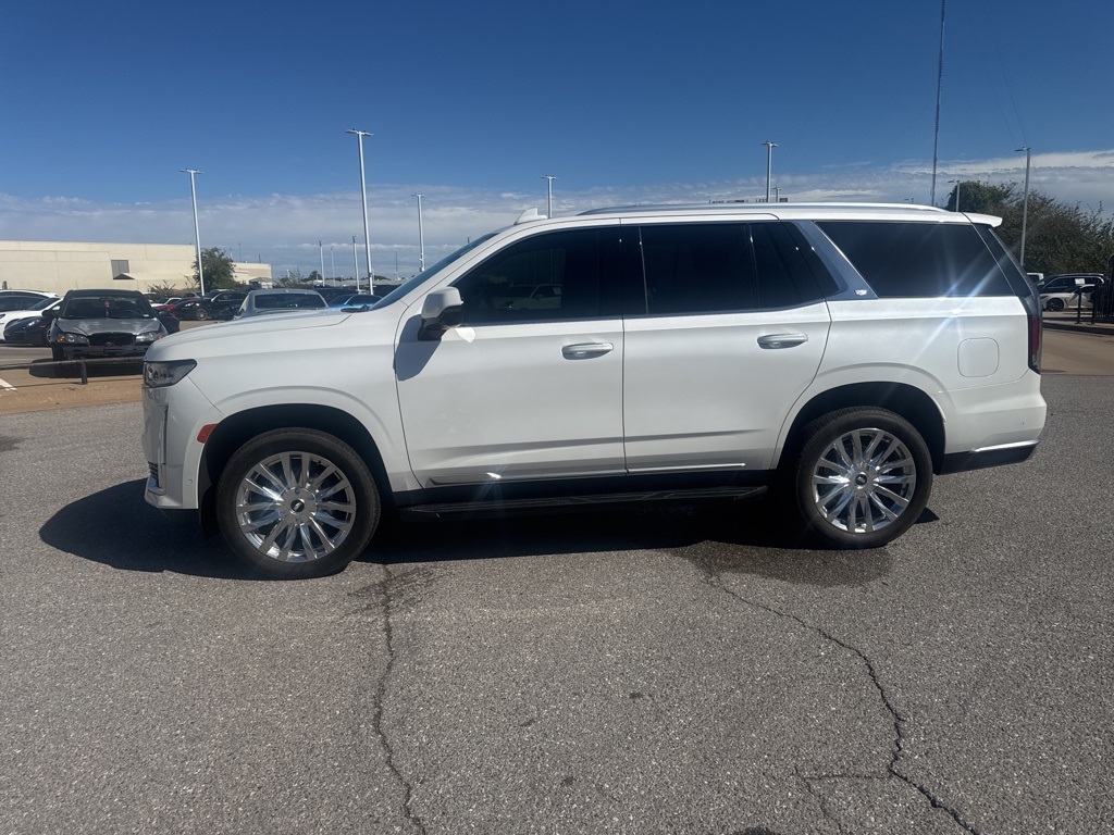 2023 Cadillac Escalade Premium Luxury photo 2