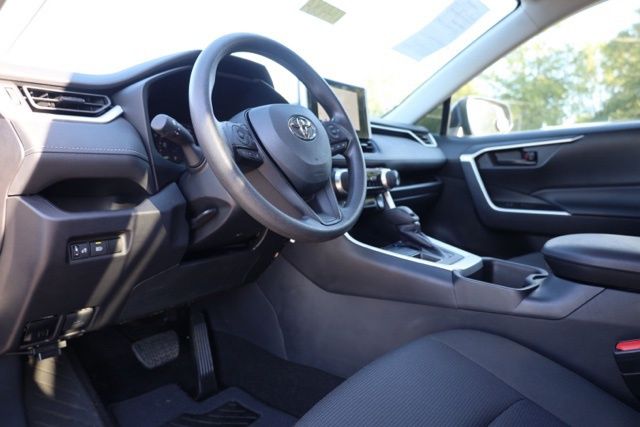 2024 Toyota RAV4 LE photo 11