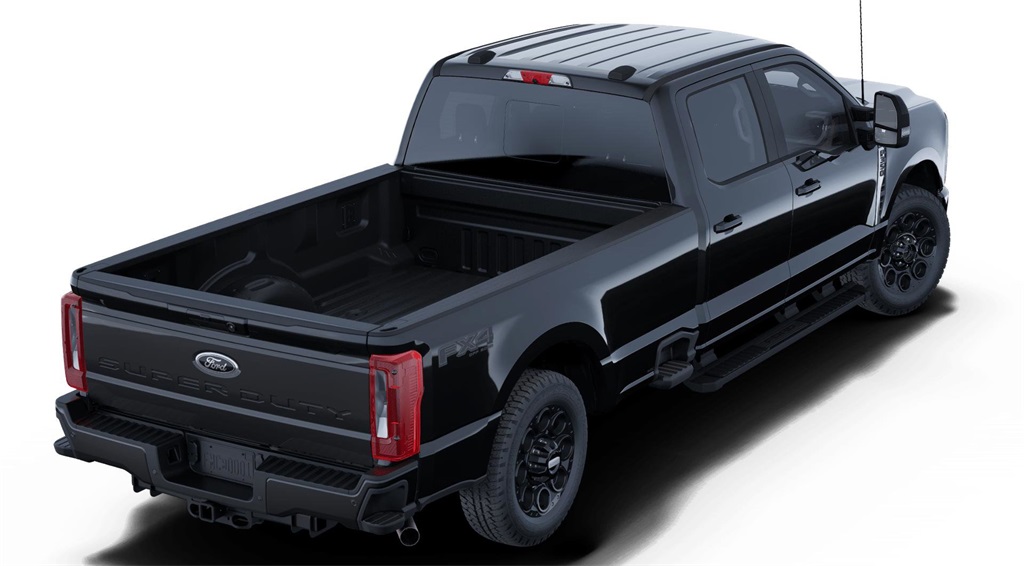 2025 Ford F-350 XLT photo 3