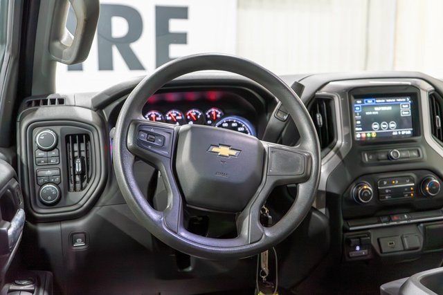 2019 Chevrolet Silverado 1500 Custom photo 9