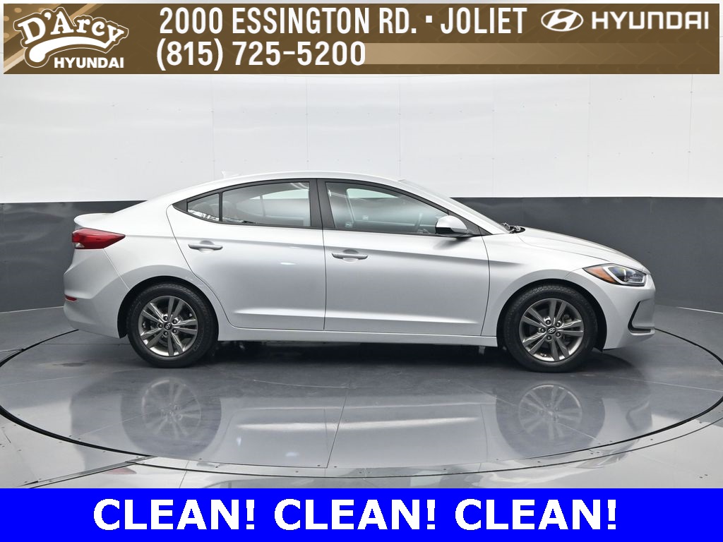 2018 Hyundai Elantra SEL photo 3