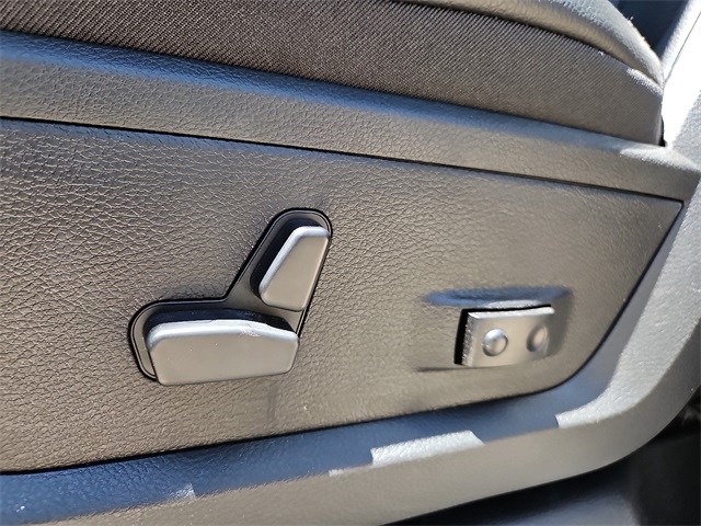 2025 Ram 2500 Laramie photo 13