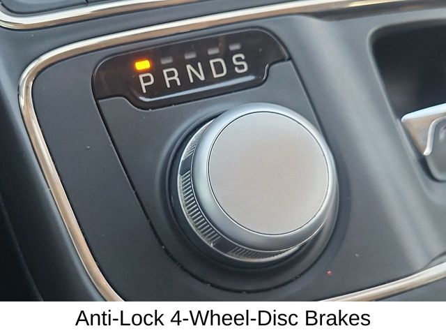 2015 Chrysler 200 C photo 20