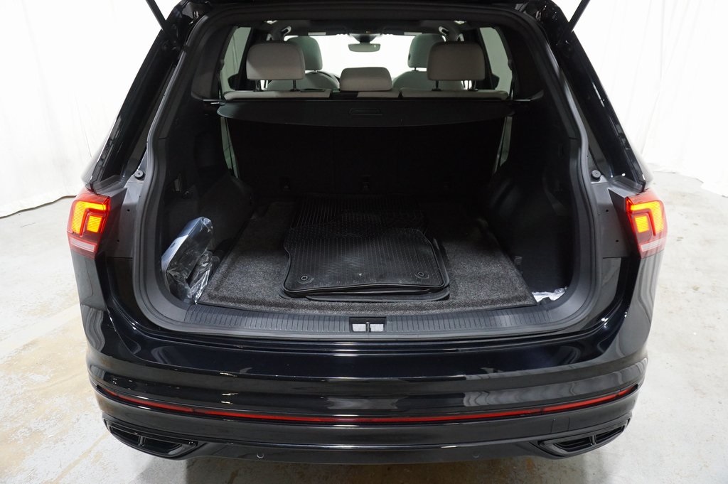 2023 Volkswagen Tiguan SE R-Line Black photo 27