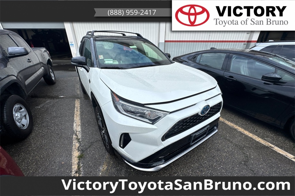 2021 Toyota RAV4 XSE's photo