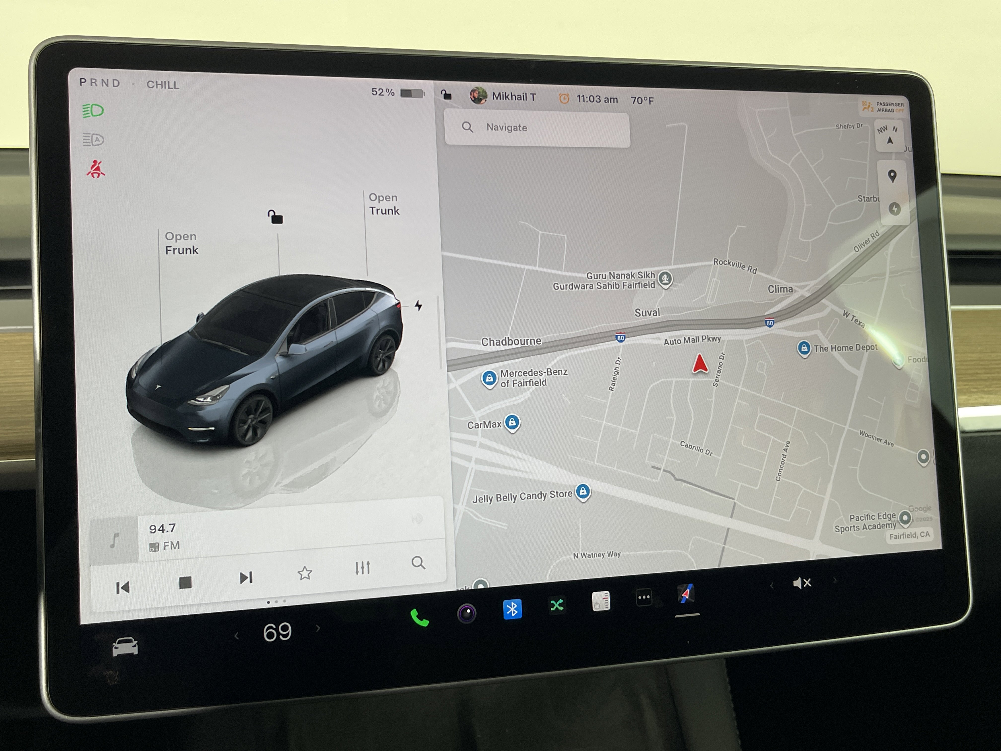 2024 Tesla Model Y Standard Range photo 3