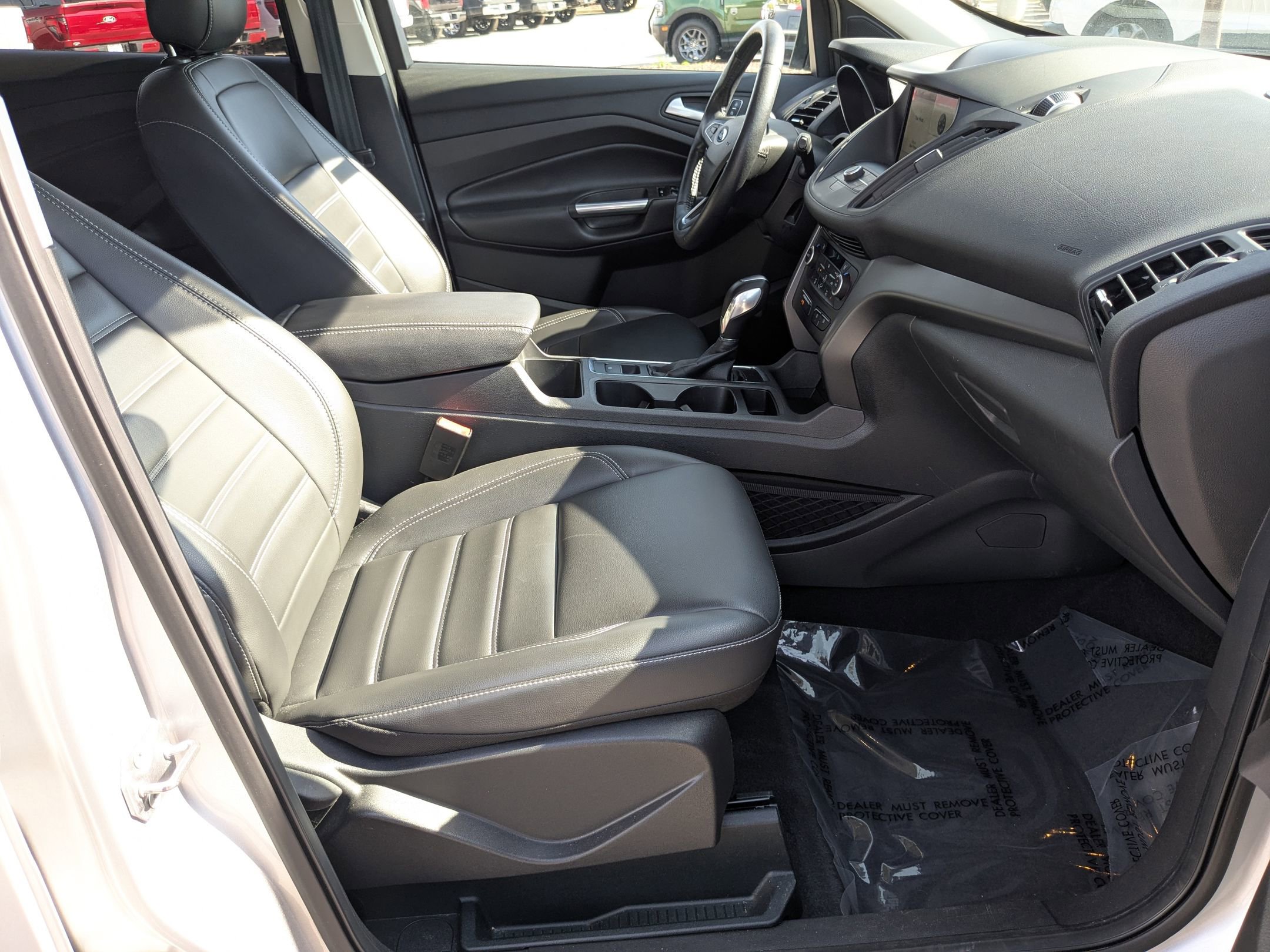 2019 Ford Escape SEL photo 36