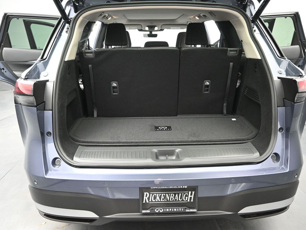 2026 Infiniti QX60 Luxe photo 13