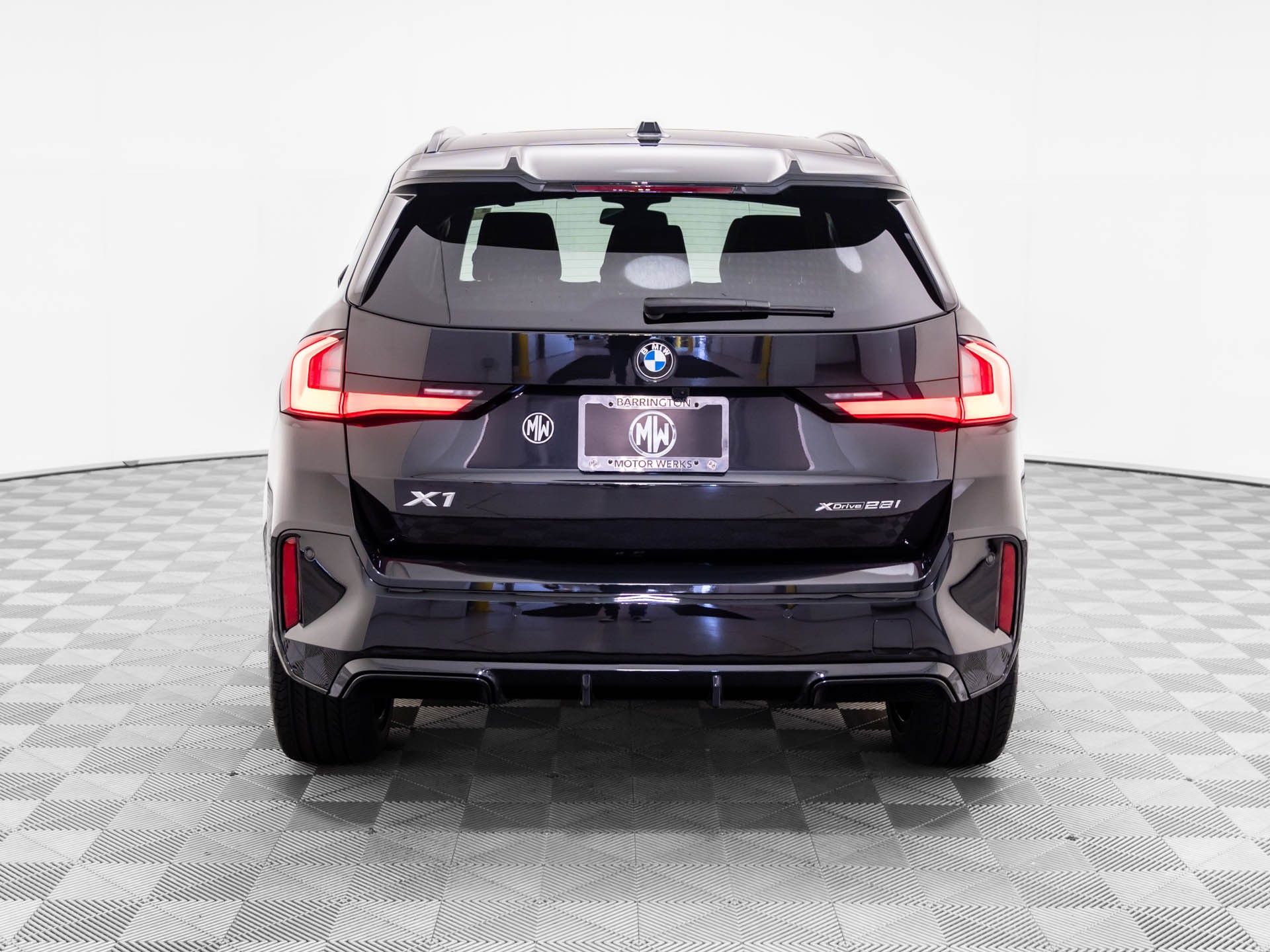 2025 Bmw X1 XDrive28i photo 3