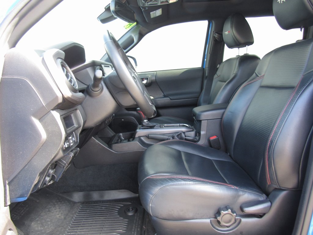 2019 Toyota Tacoma TRD Pro photo 12