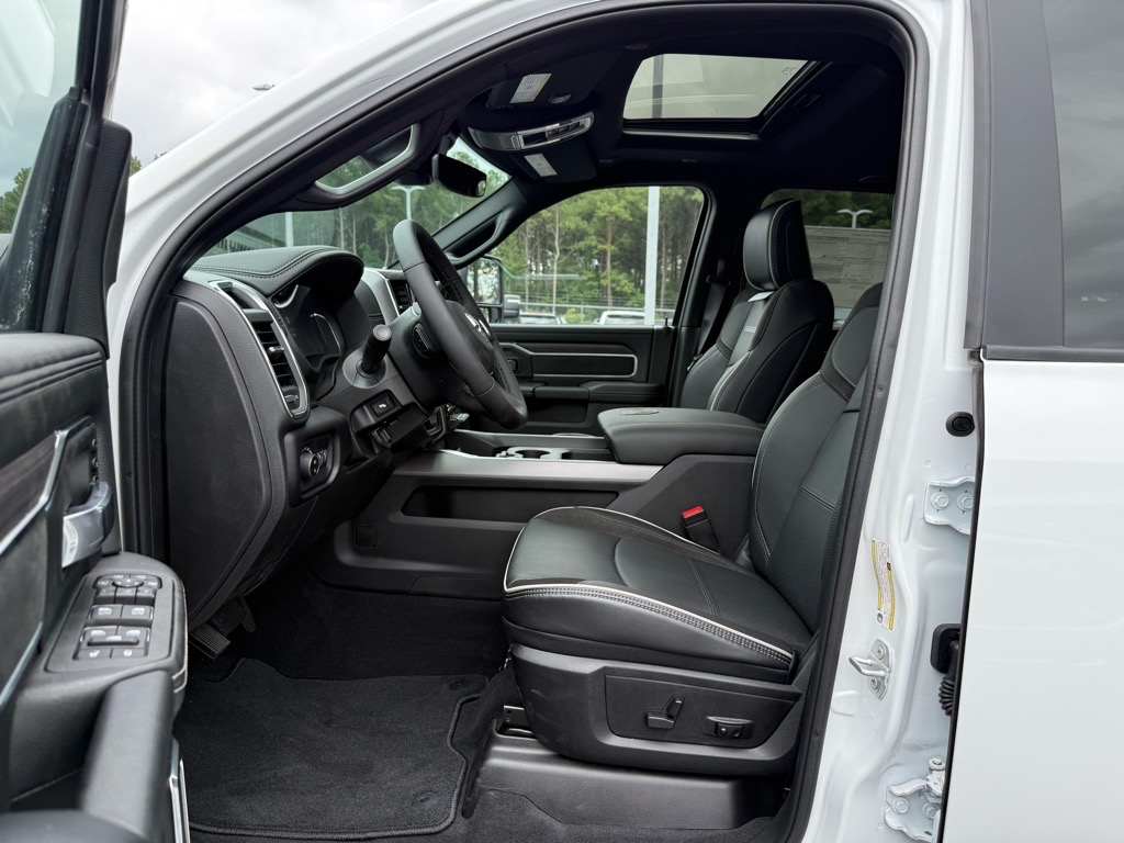 2025 Ram 3500 Laramie photo 3