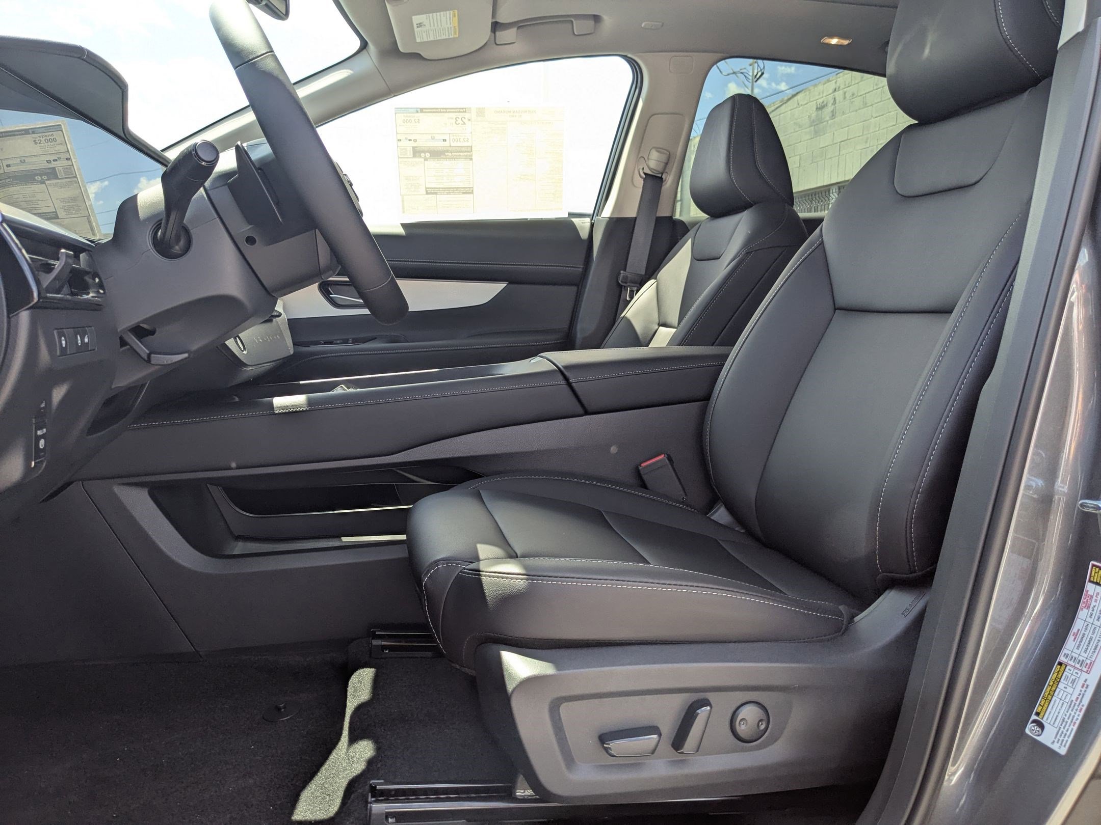 2025 Nissan Murano SL photo 16
