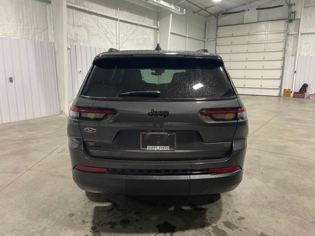 2025 Jeep Grand Cherokee Altitude High photo 3