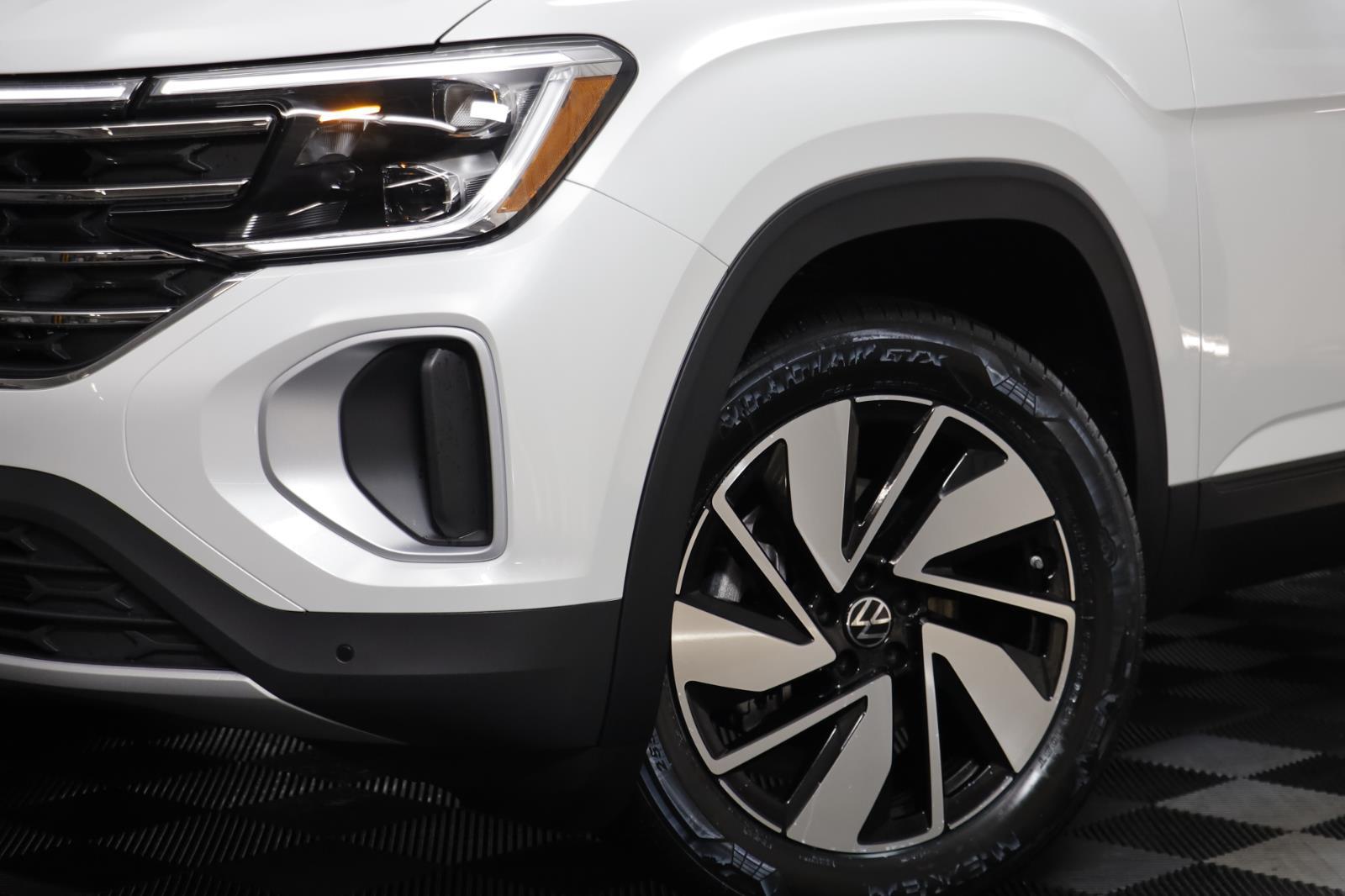 Image of Pre-Owned 2026 Volkswagen Atlas 2.0T SE w/Technology AWD