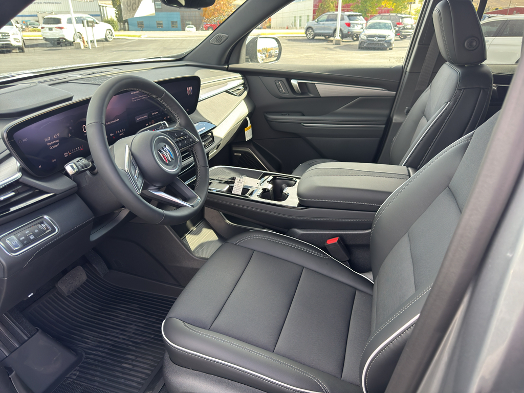 2026 Buick Enclave Preferred photo 2
