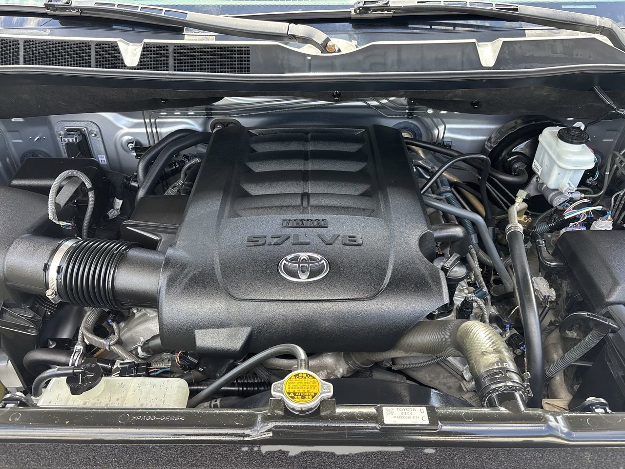 2016 Toyota Tundra SR5 photo 9