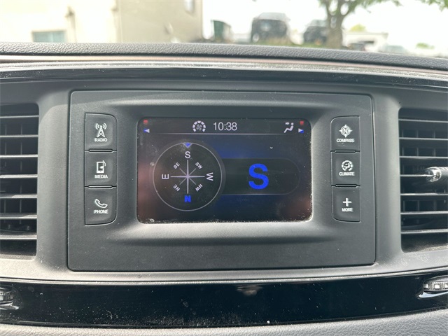 2017 Chrysler Pacifica LX photo 38