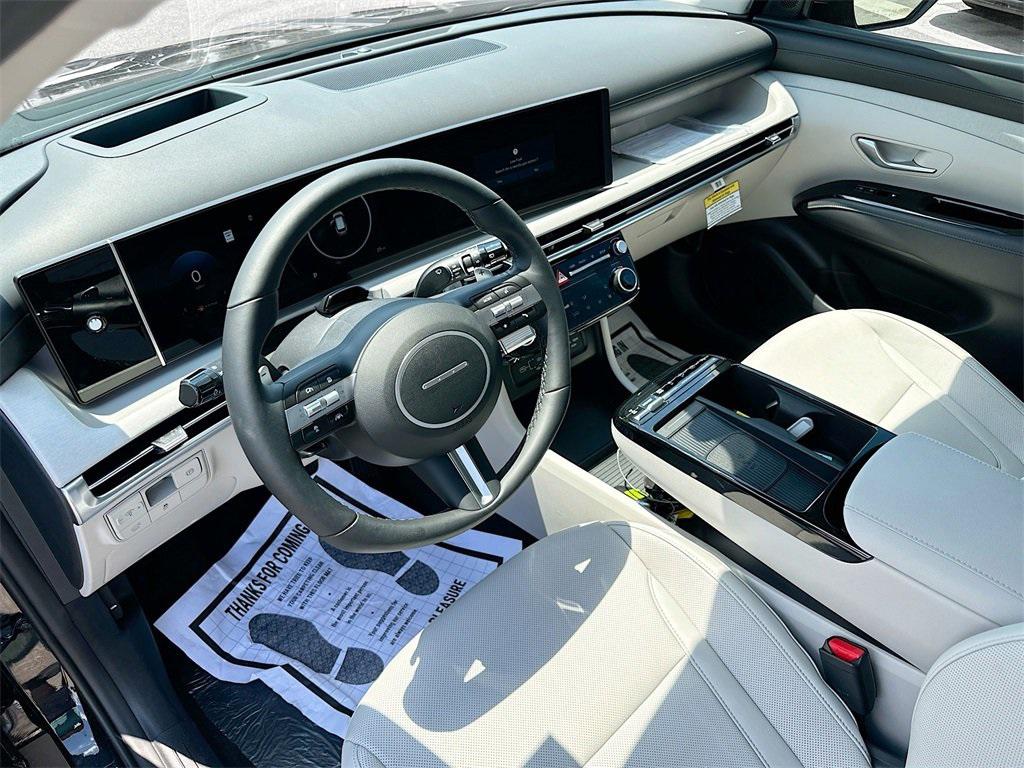 2025 Hyundai Tucson Limited photo 4
