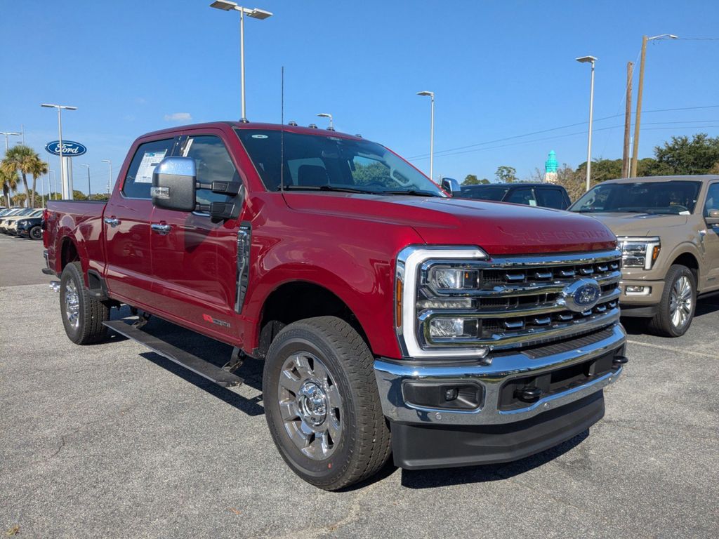2025 Ford F-350 Lariat photo 2