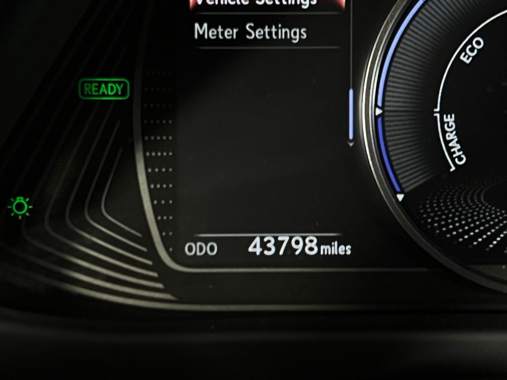 2021 Lexus UX 250h photo 13