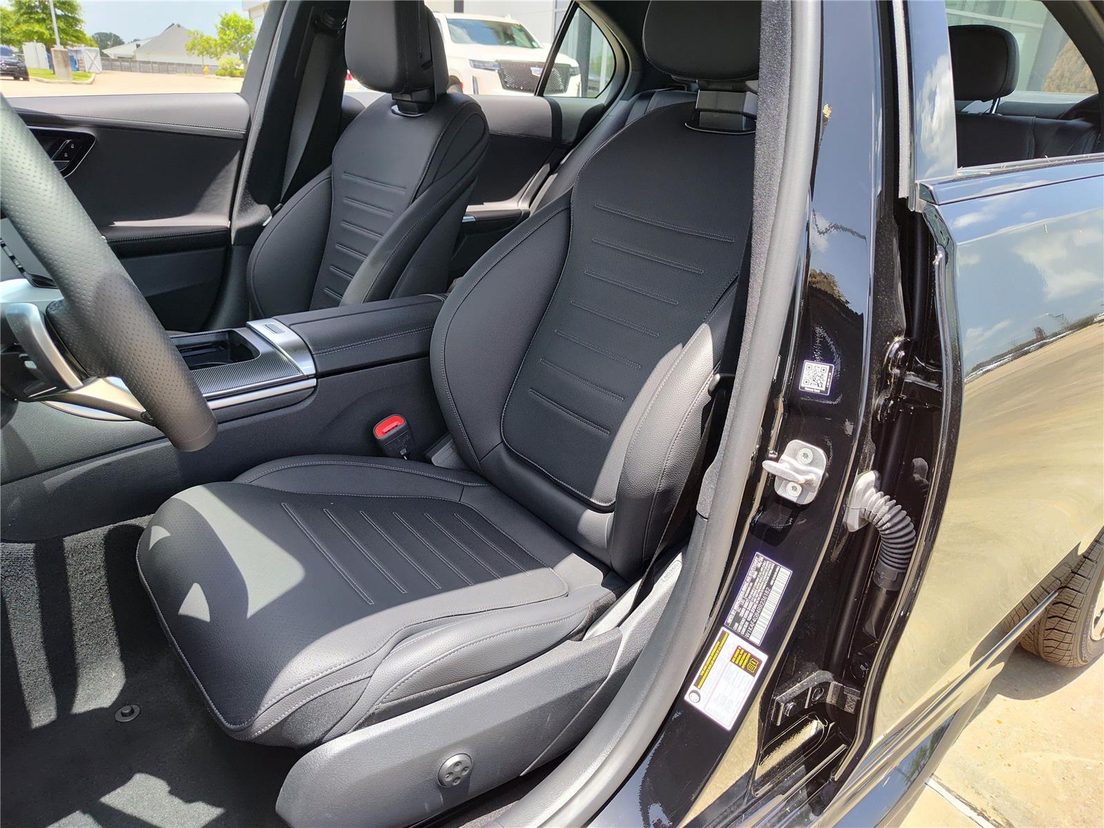 2024 Mercedes Benz C 300 photo 4