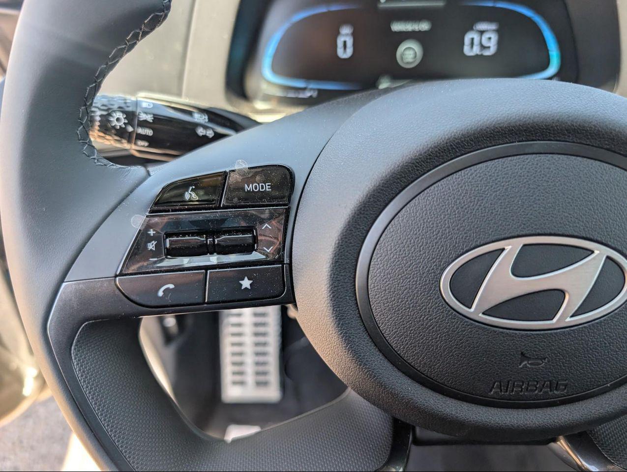 2025 Hyundai Elantra SEL Sport photo 13