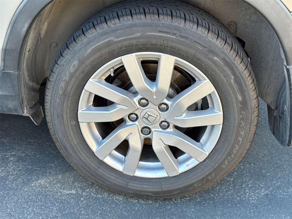 2021 Honda Pilot LX photo 8