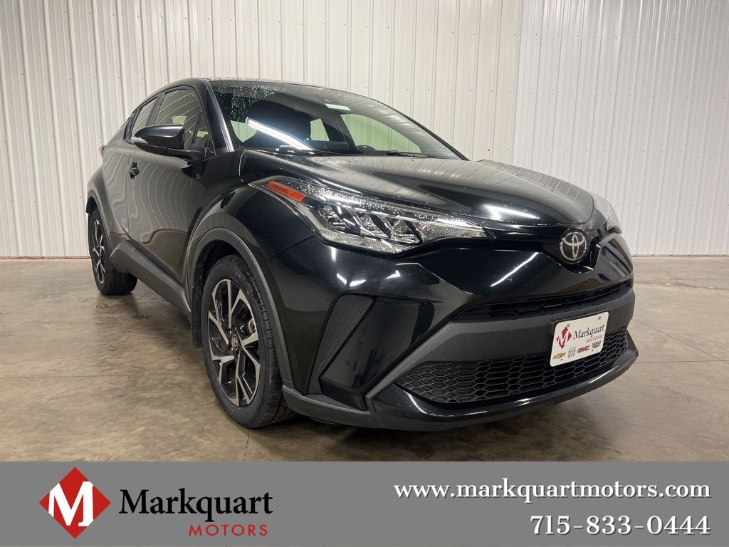 2020 Toyota C-HR XLE's photo