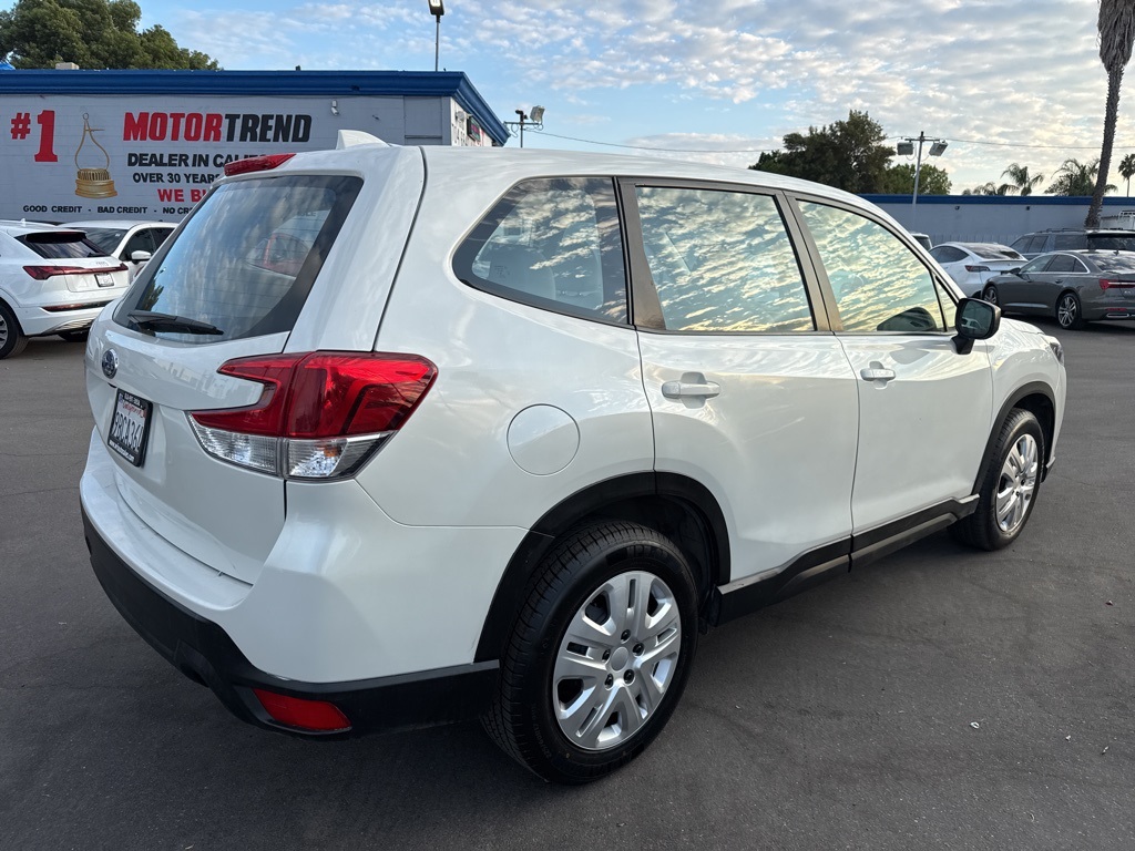 2022 Subaru Forester Base photo 4