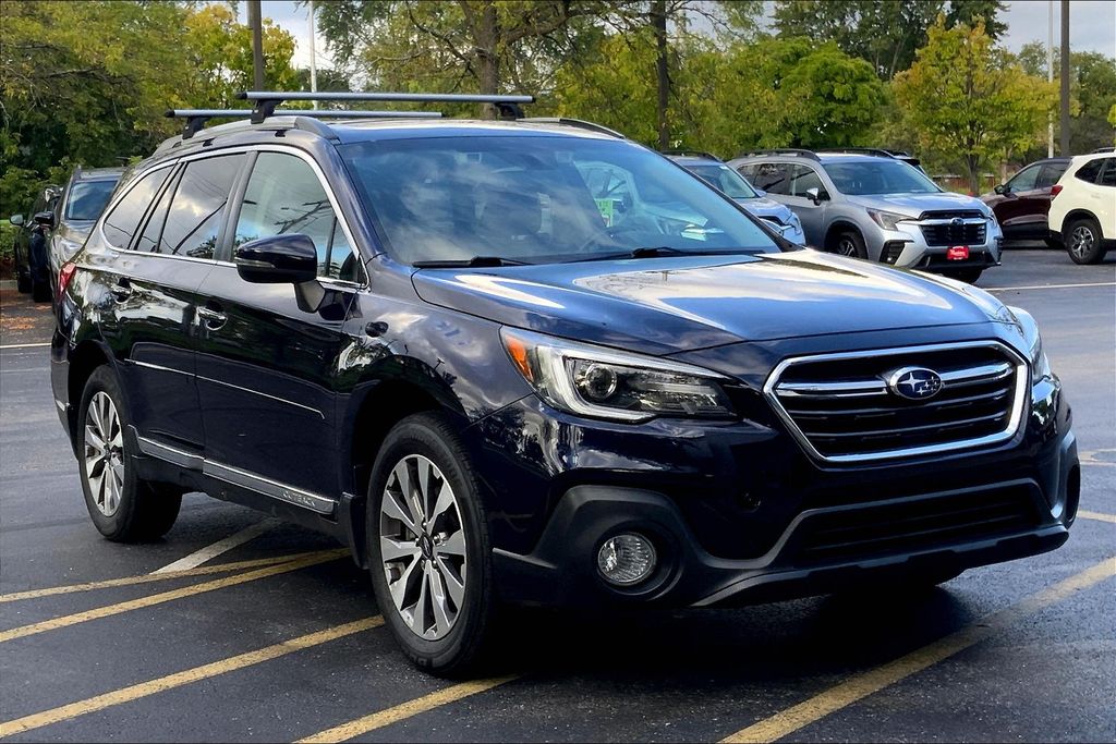 2018 Subaru Outback 2.5i Touring photo 32