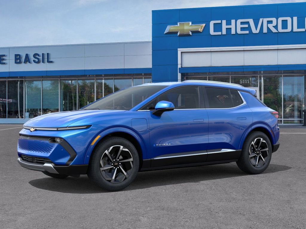 2025 Chevrolet Equinox LT photo 2