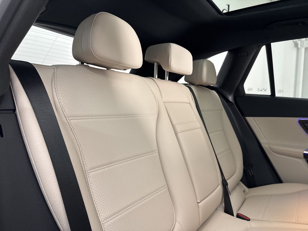 2026 Mercedes Benz GLC 300 photo 25