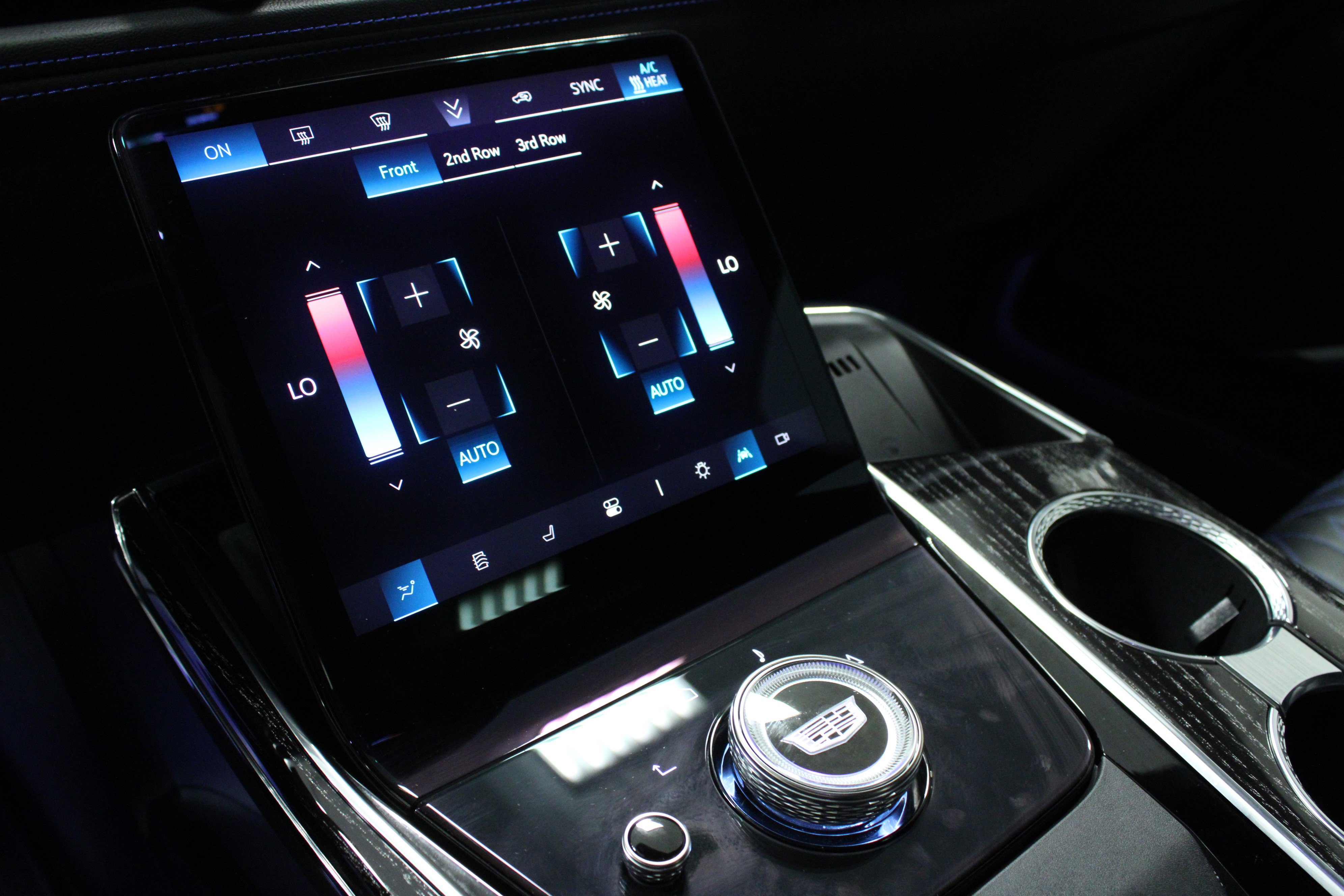 2025 Cadillac Escalade IQ Luxury photo 26