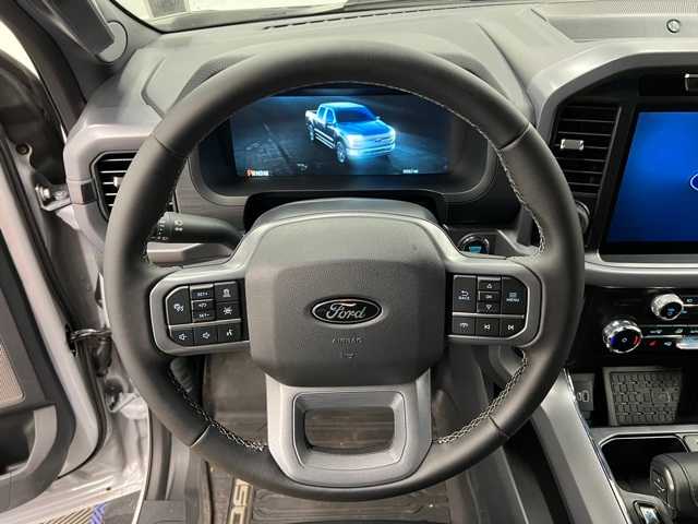 2025 Ford F-150 XLT photo 14