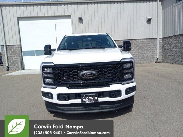 2025 Ford F-350 Lariat photo 7