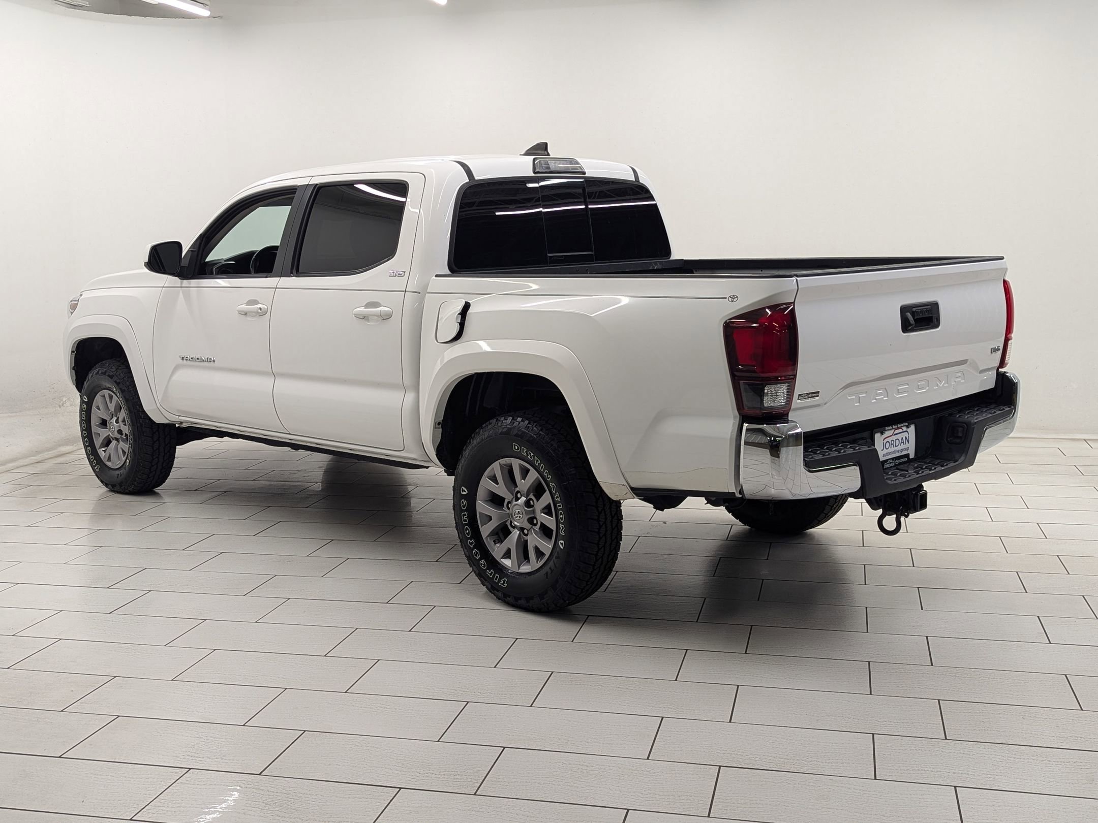 2018 Toyota Tacoma SR5 Double Cab V6 photo 2