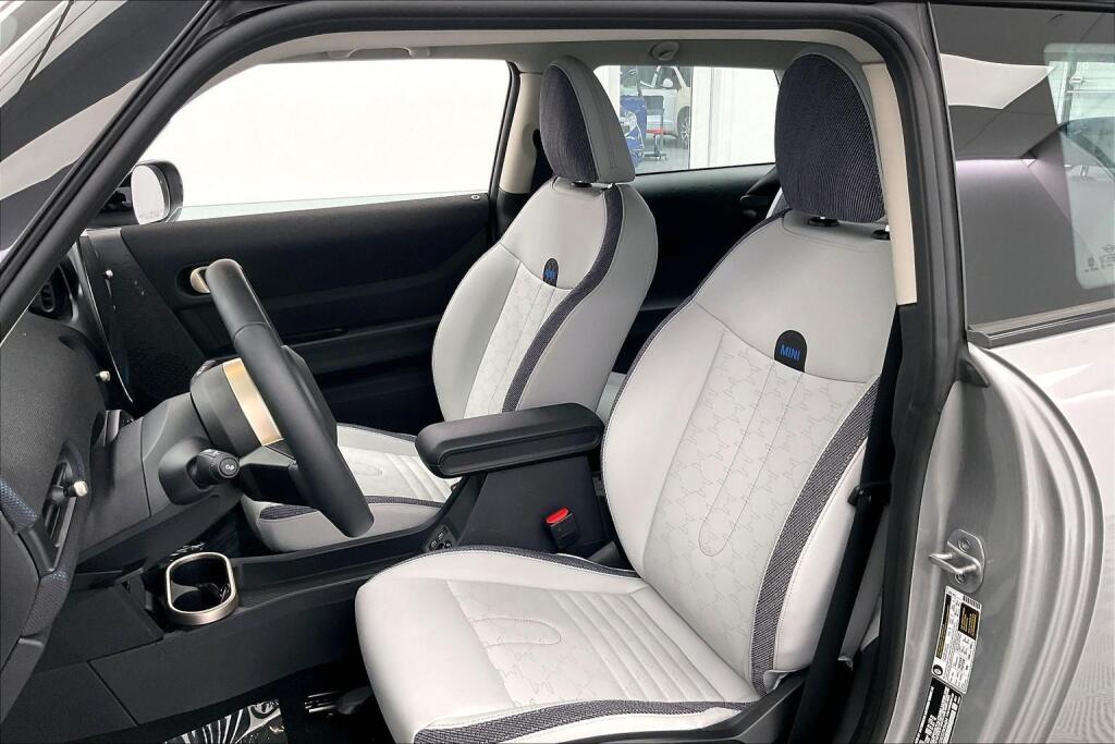 2025 Mini Cooper 2 Door Hardtop S photo 12