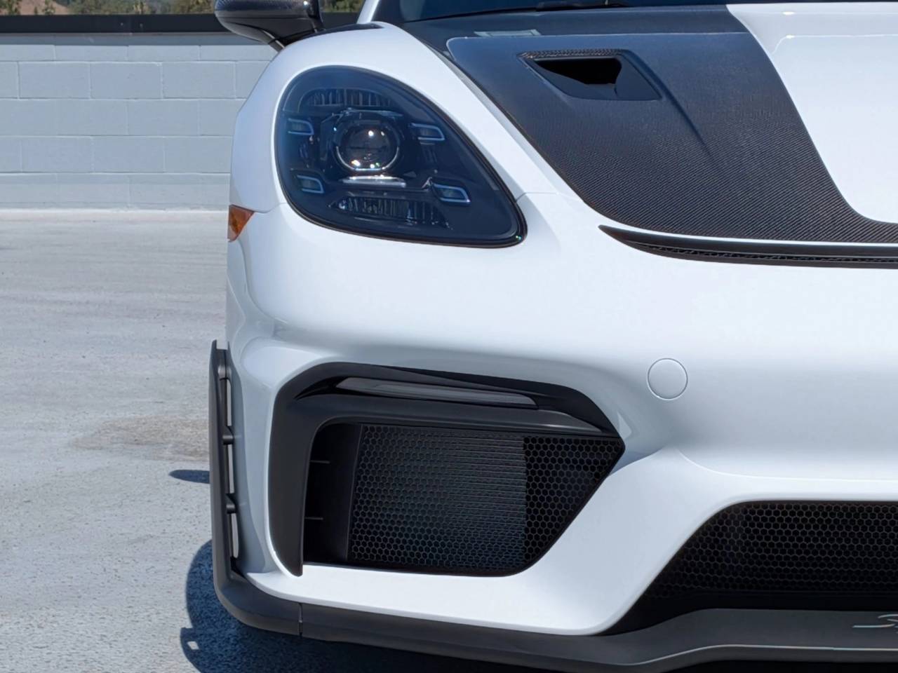 2025 Porsche Boxster Spyder photo 12