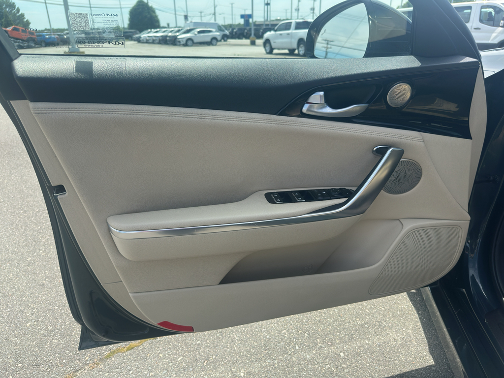 2023 Kia Stinger GT-Line photo 22