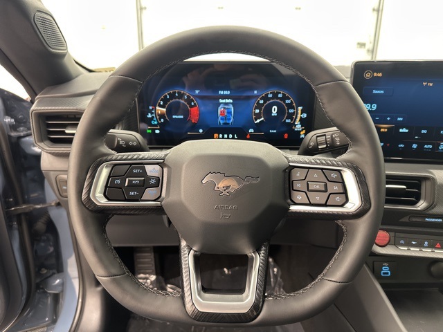 2025 Ford Mustang EcoBoost photo 18